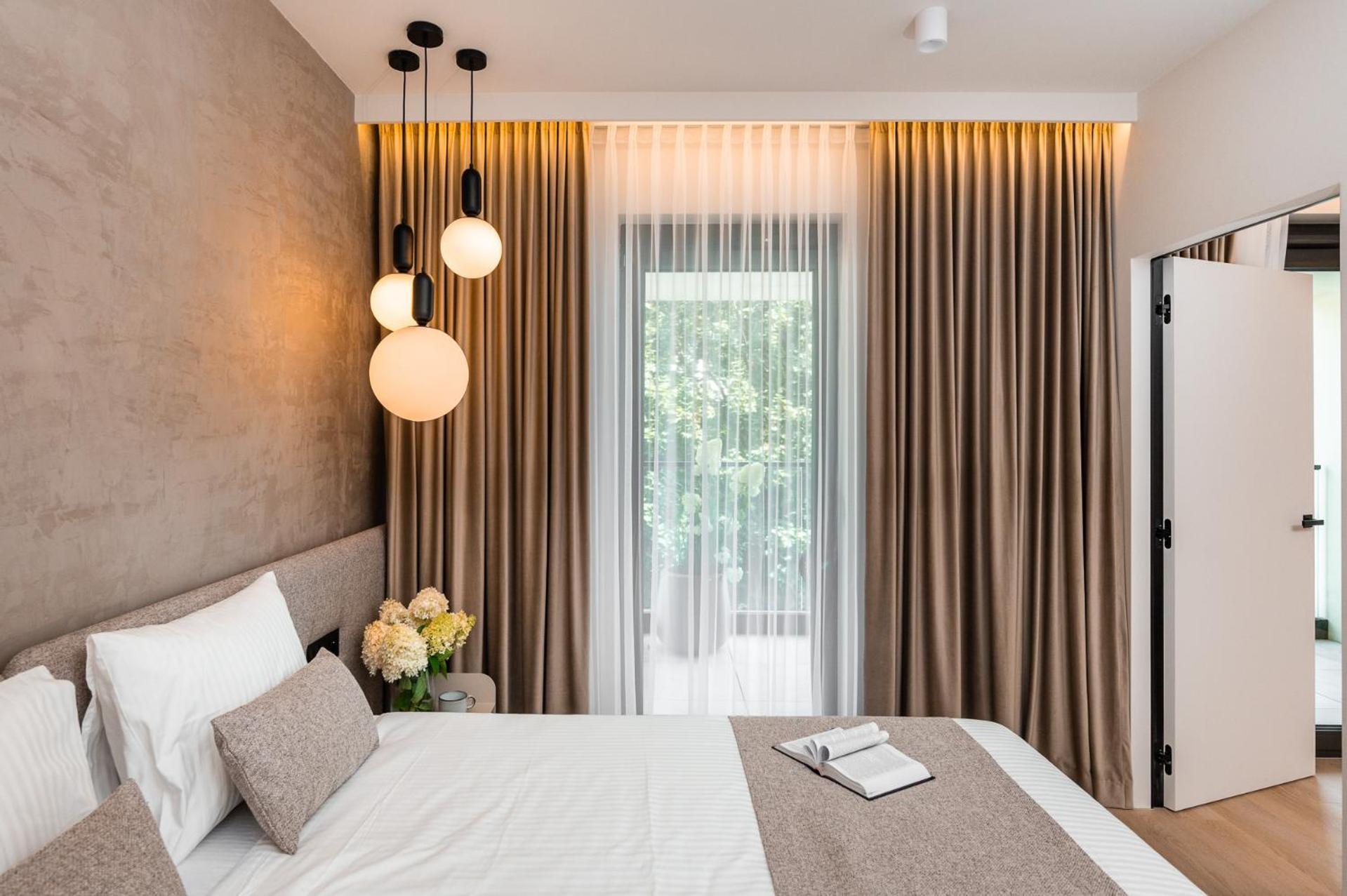 Boutique Wawel Side Apartment คราคูฟ ภายนอก รูปภาพ