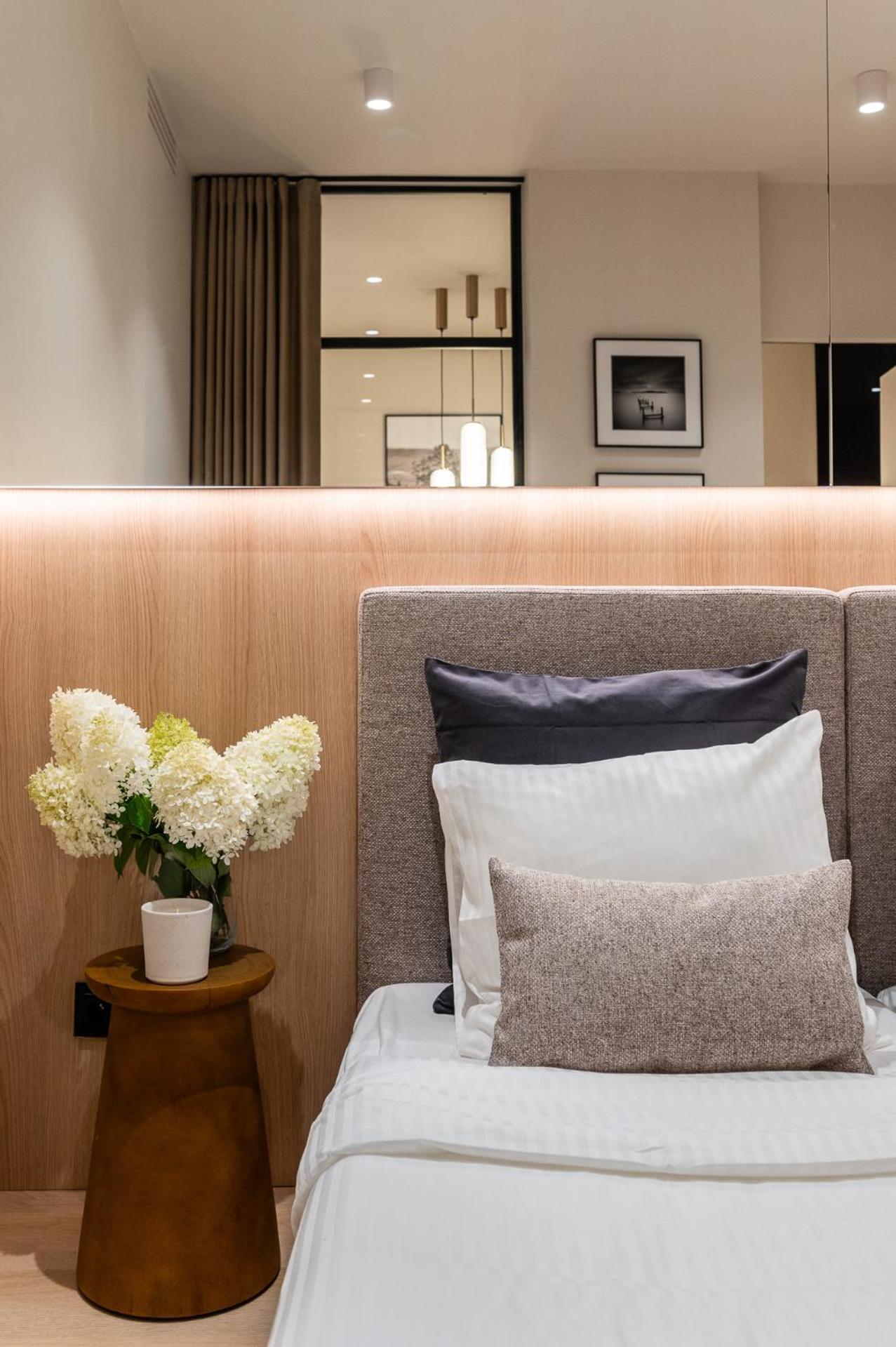 Boutique Wawel Side Apartment คราคูฟ ภายนอก รูปภาพ